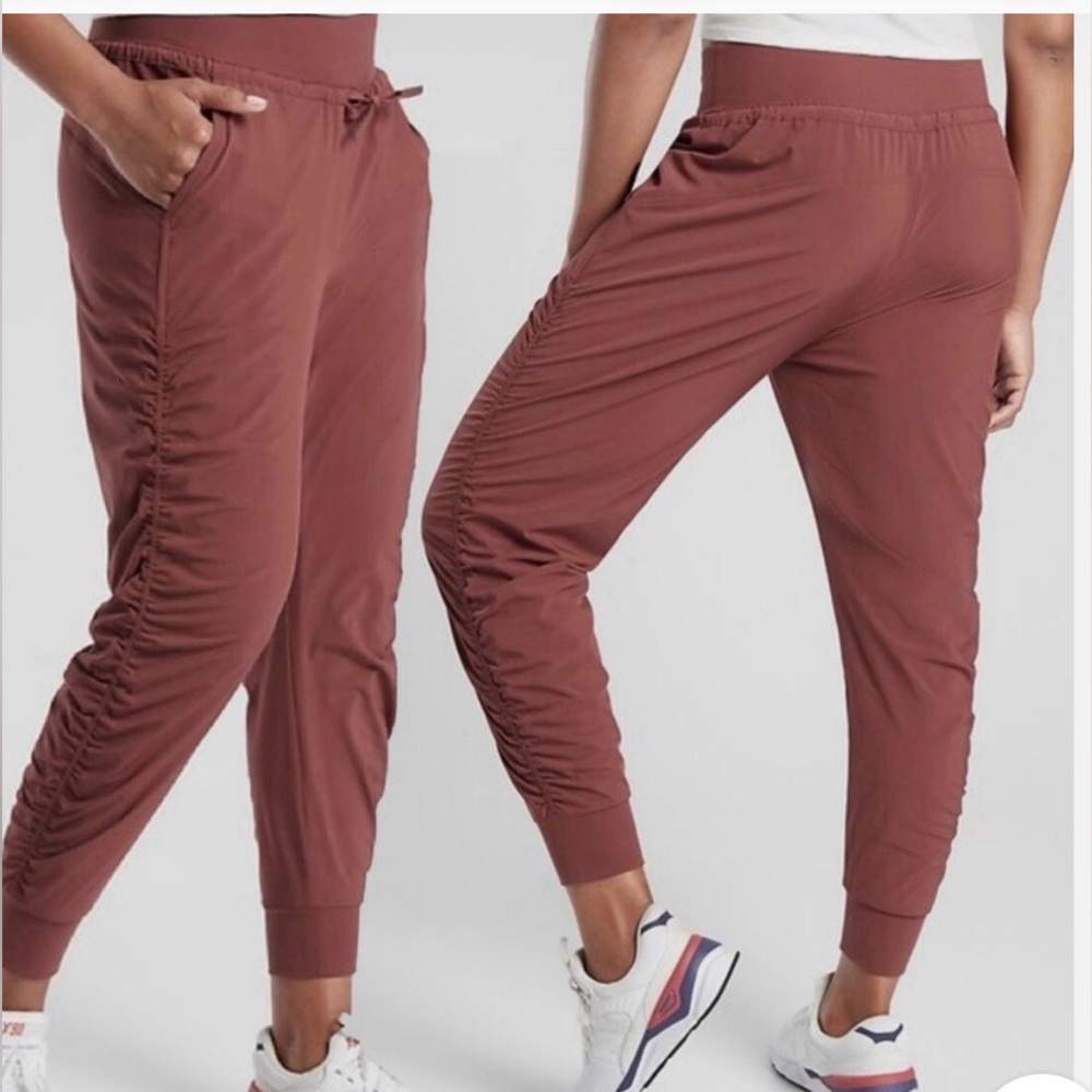 Athleta Attitude Lined jogger hiking pants